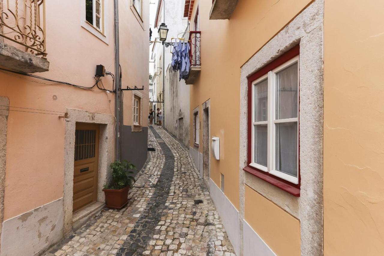Golden Castle By Homing Lisboa